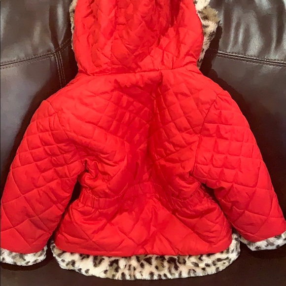 Cute girls leopard & red coat! - Picture 3 of 3